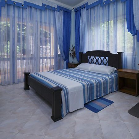 Seybreeze Villa Anse Royale Bagian luar foto